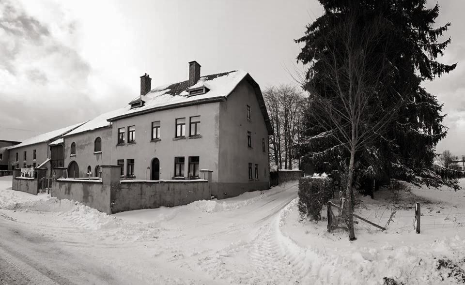 Santa Fe - Lutrebois Bed & Breakfast Bastogne Dış mekan fotoğraf